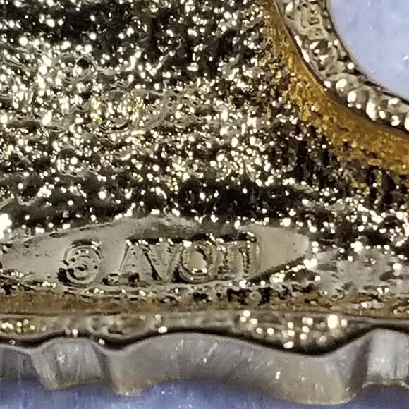 Avon Christmas tac pin mouse in boots 1.1398 - Picture 10 of 10